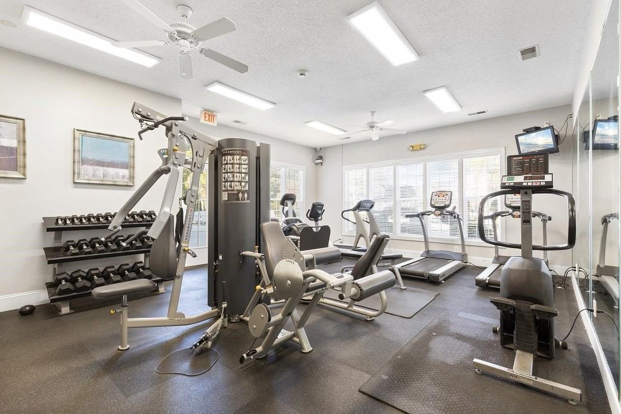 9734 Leyland Dr - Photo 7 of 31