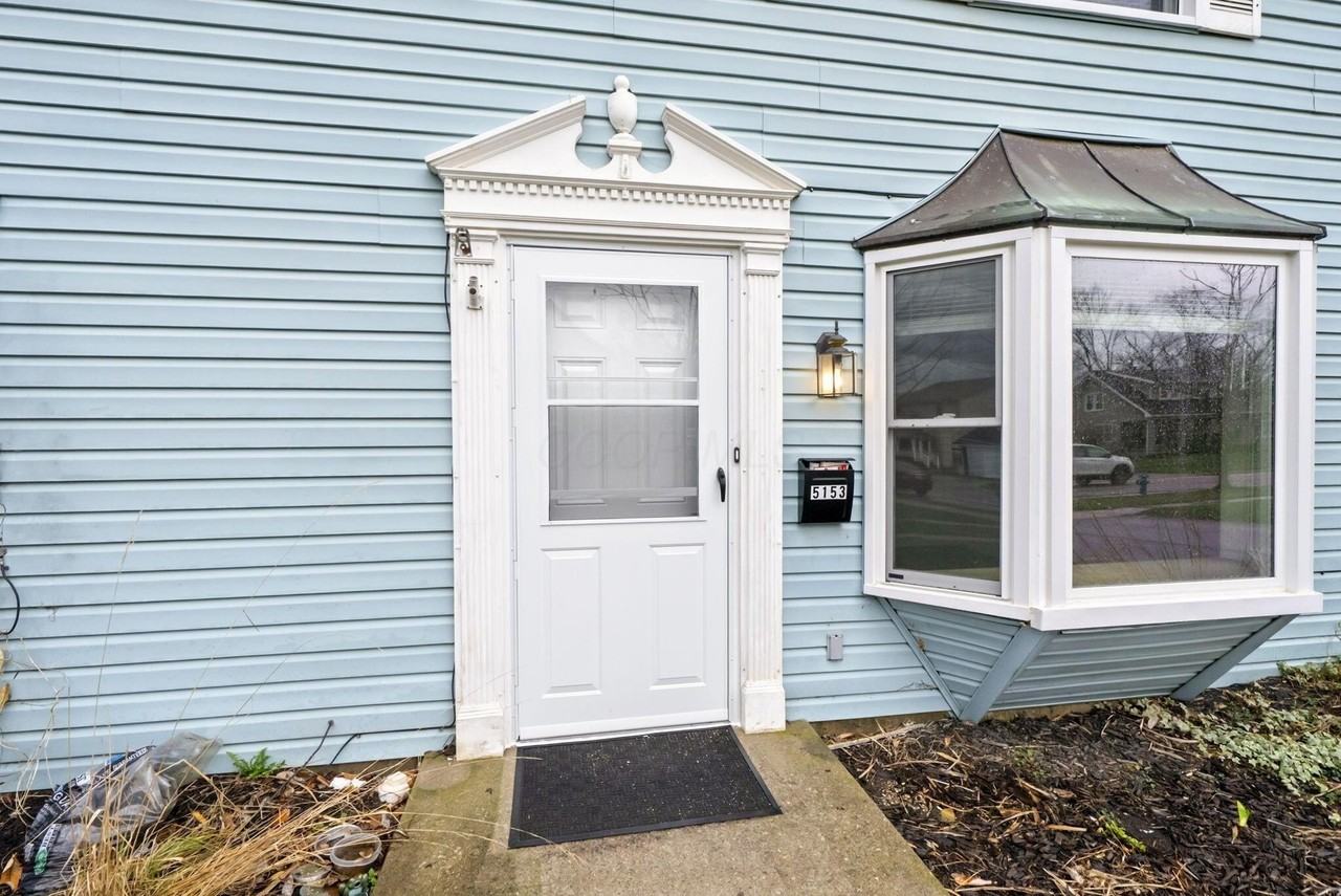 5153 Norwich St - Photo 5 of 41