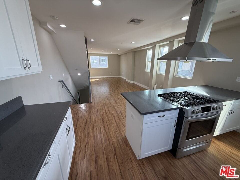 2303 1/2 Hauser Blvd - Photo 6 of 12