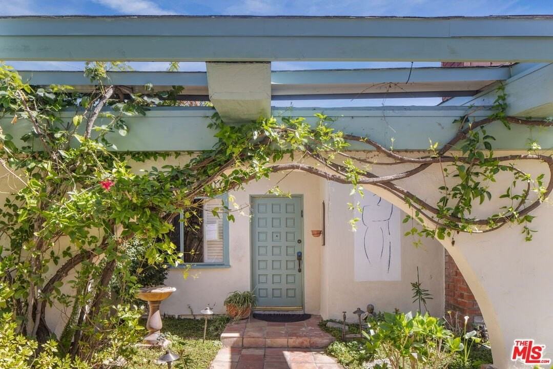 1336 Bienveneda Ave - Photo 3 of 50