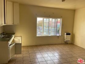 1005 W 46th St Apt 4 #Apt 4 - Photo 1 of 1