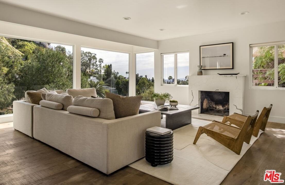 2370 San Marco Dr - Photo 7 of 40