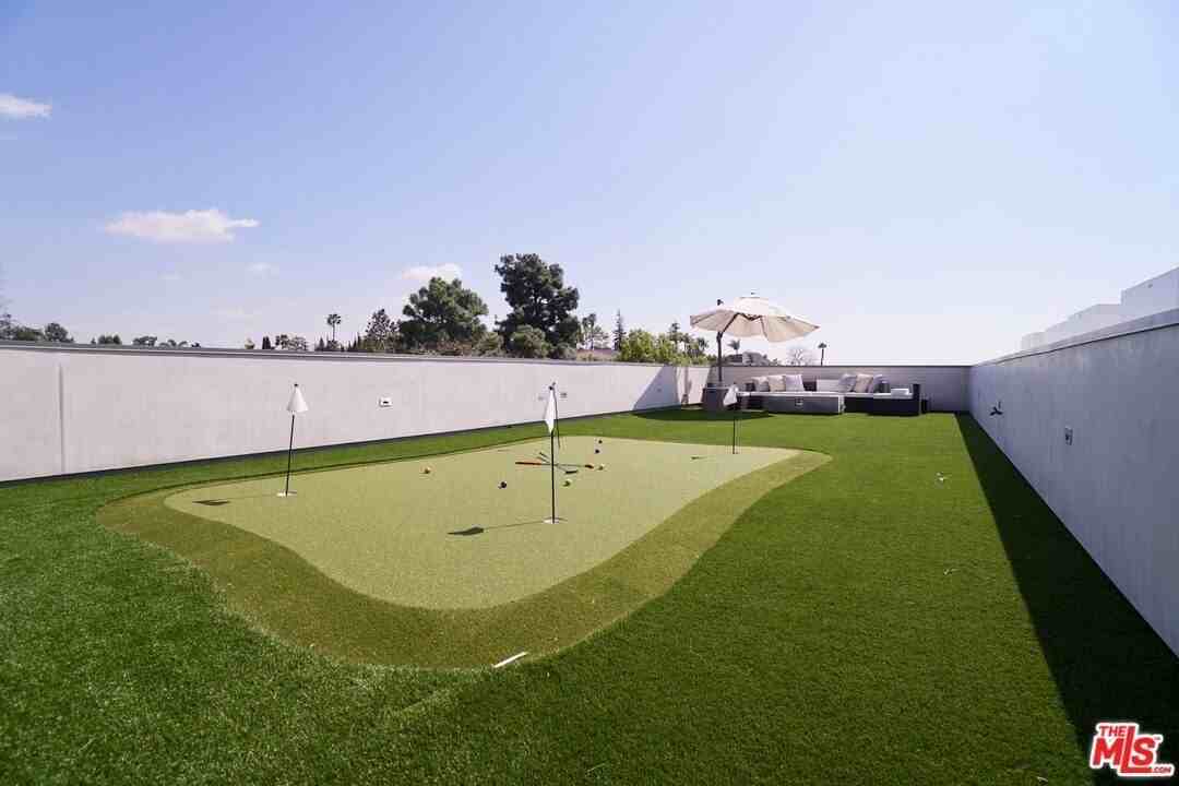 2030 Talmadge St - Photo 4 of 41