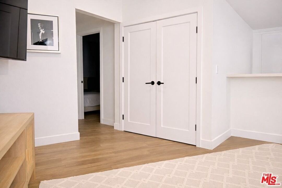 842 11th St Apt 4b - Photo 6 of 17