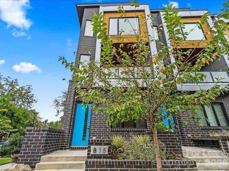 815 E 36th St - Photo 2 of 28