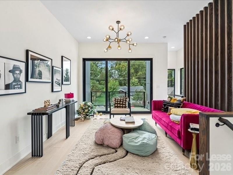 815 E 36th St - Photo 5 of 28