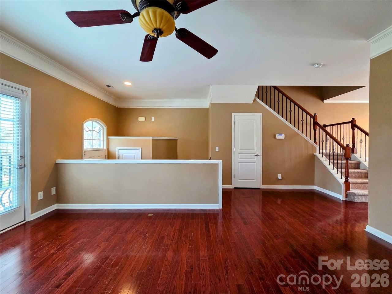 1114 Drayton Ct - Photo 5 of 31