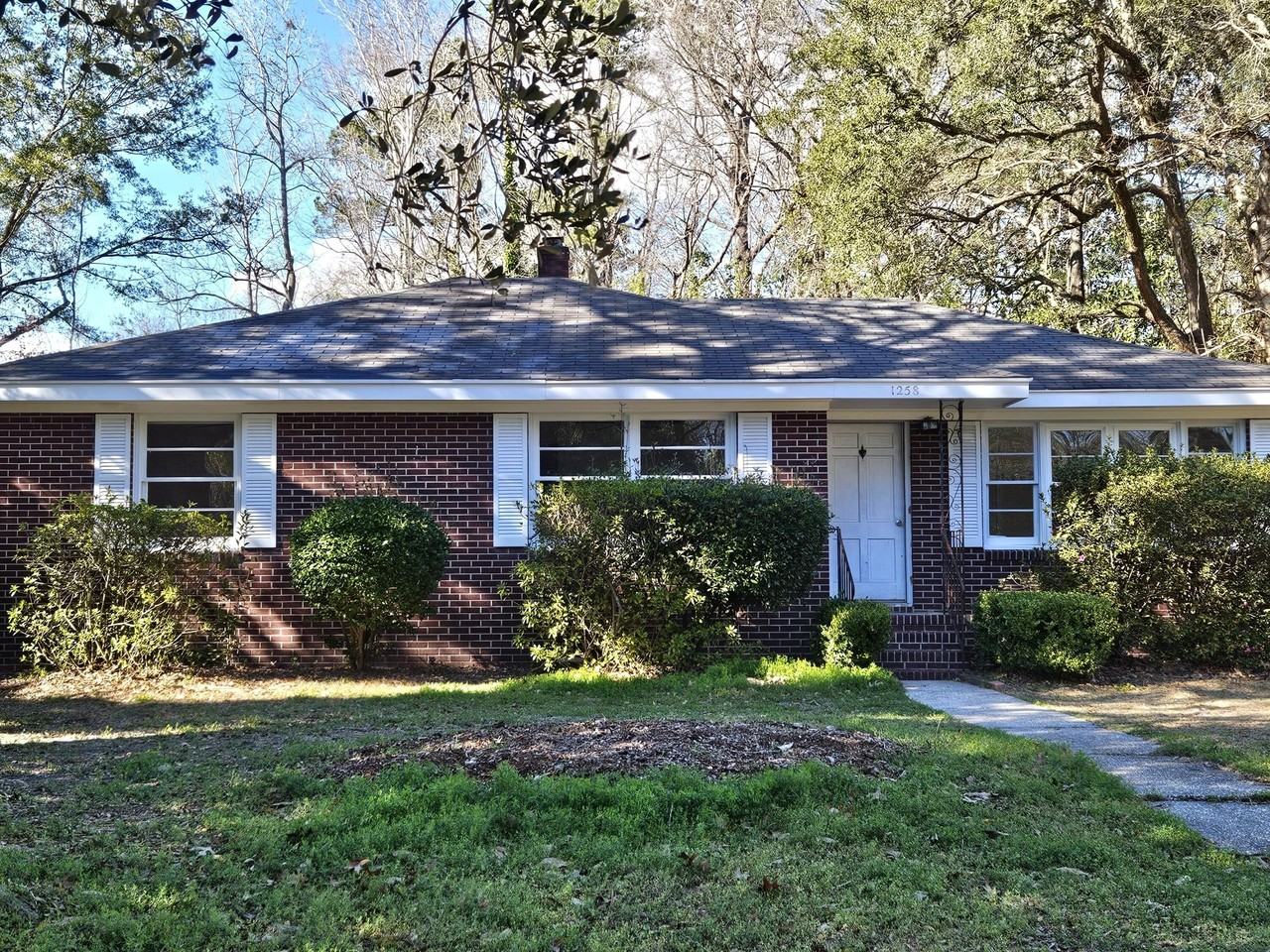 1258 Gilmore Rd - Photo 2 of 18