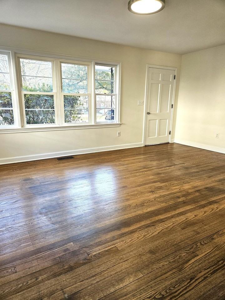 1258 Gilmore Rd - Photo 4 of 18