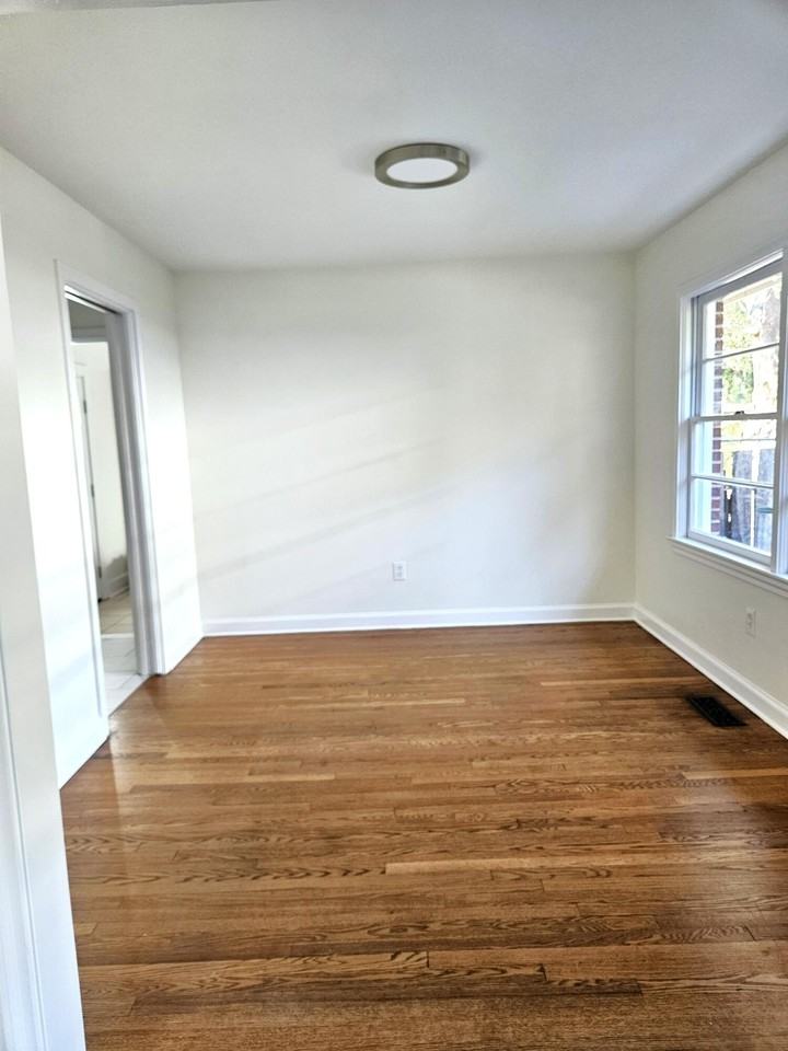 1258 Gilmore Rd - Photo 6 of 18