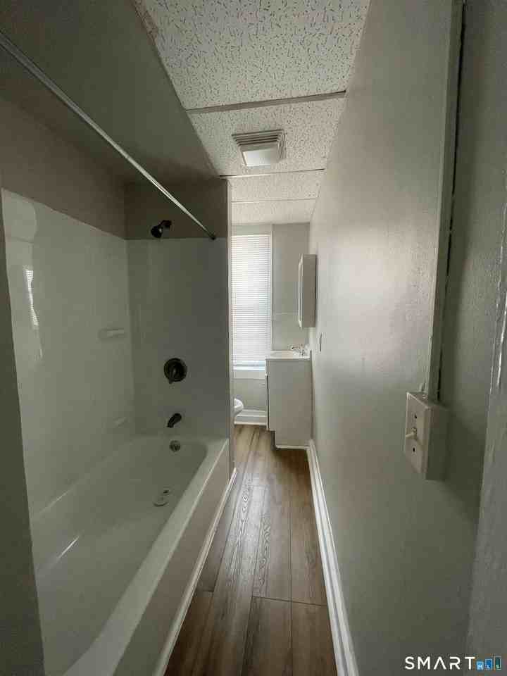 45 Frank St - Photo 4 of 4