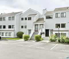 129 Rowayton Woods Dr Unit 129 - Photo 1 of 1