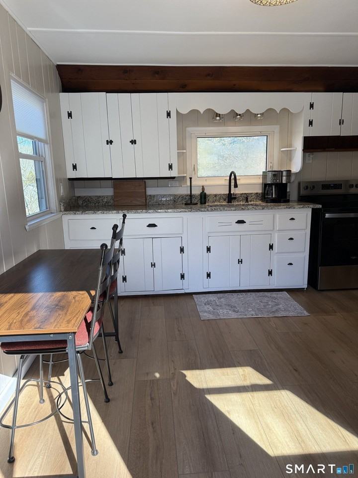 27 Dilliston Rd - Photo 2 of 39