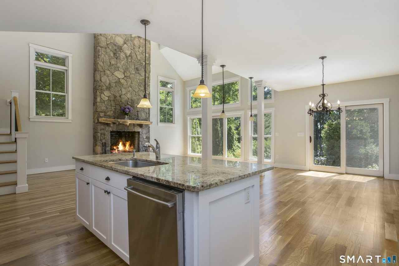 14 Burr Rd - Photo 6 of 21