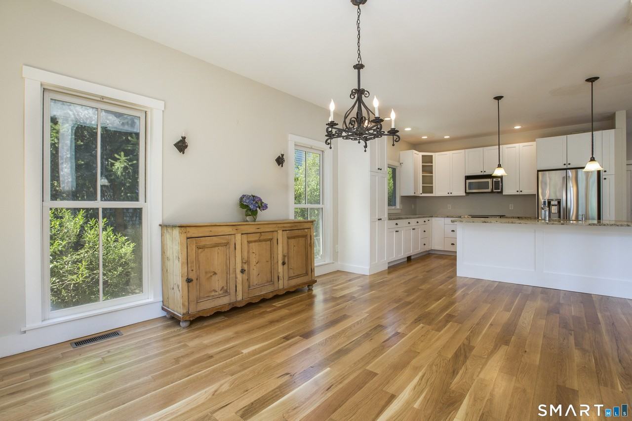 14 Burr Rd - Photo 7 of 21