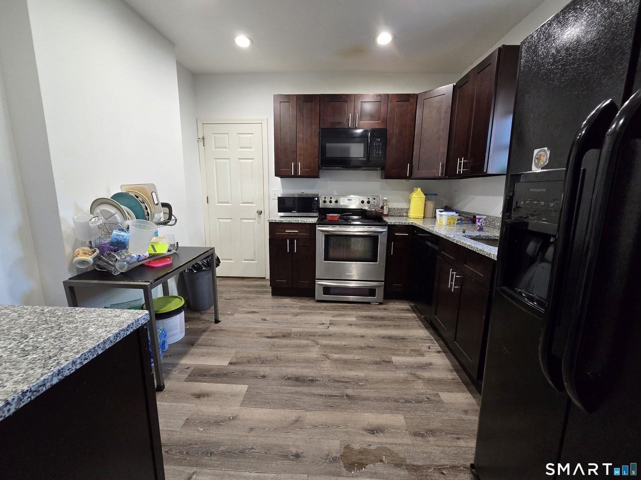 102 Hanover St - Photo 5 of 9