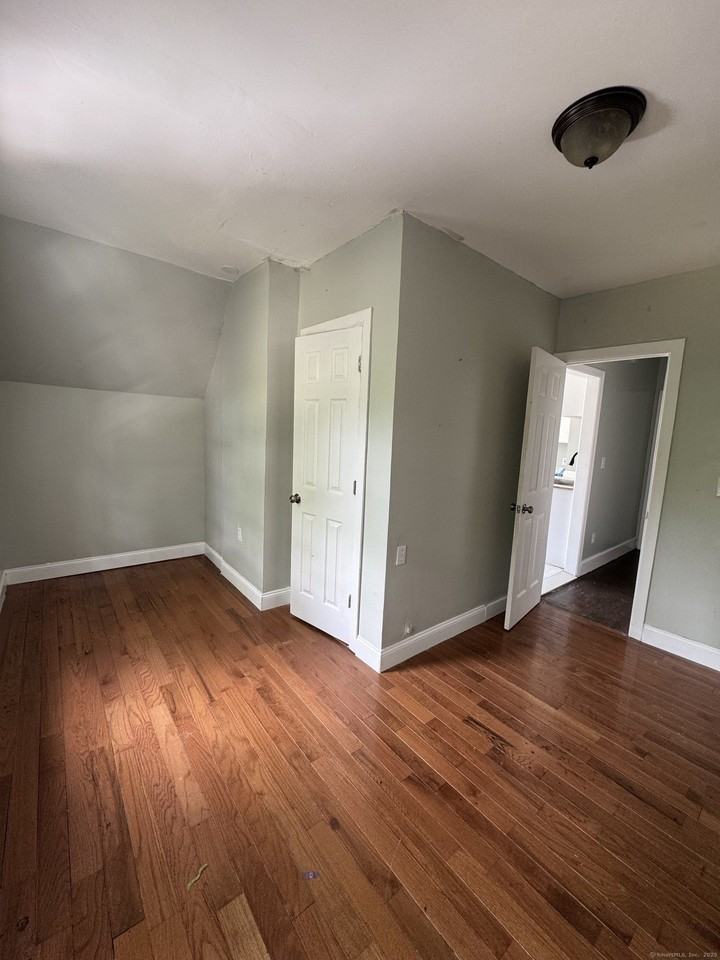 63 Lombard St Unit 3 - Photo 6 of 9