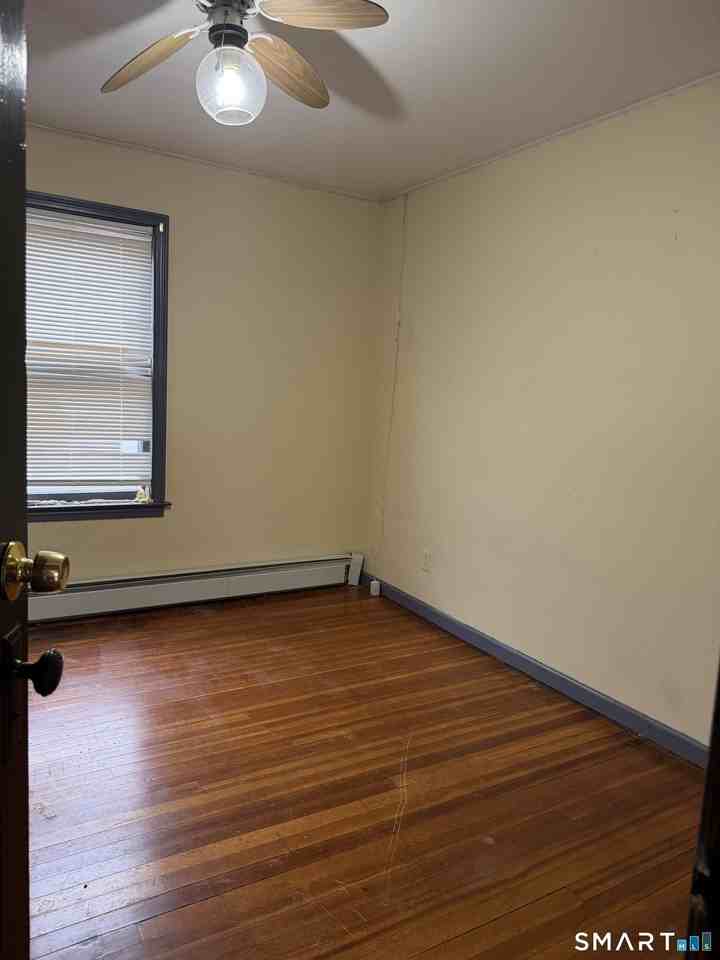 16 Saint Lawrence St - Photo 3 of 6