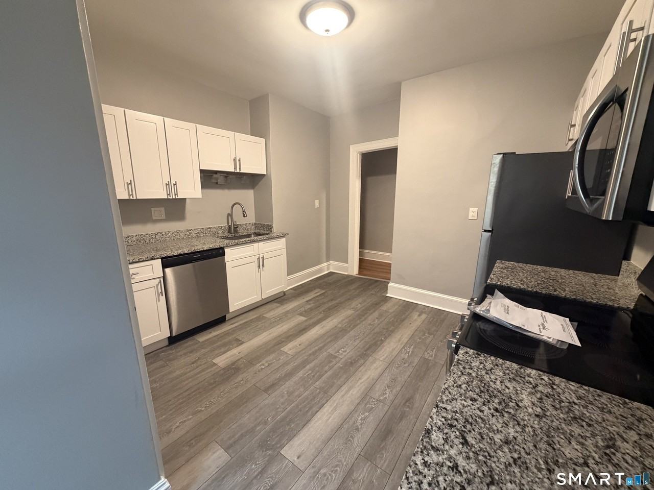 800 Farmington Ave Apt 5 - Photo 4 of 10