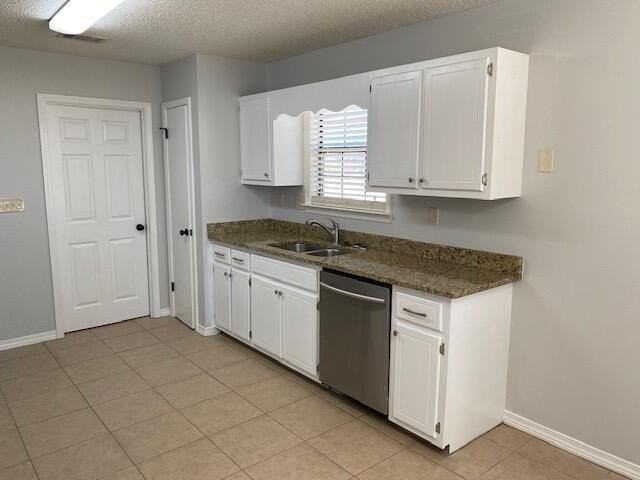 1123 Northview Dr - Photo 3 of 12