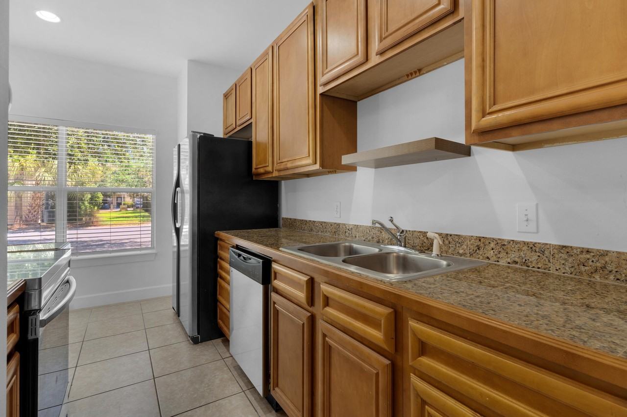 15284 331 Business #3C - Photo 5 of 24
