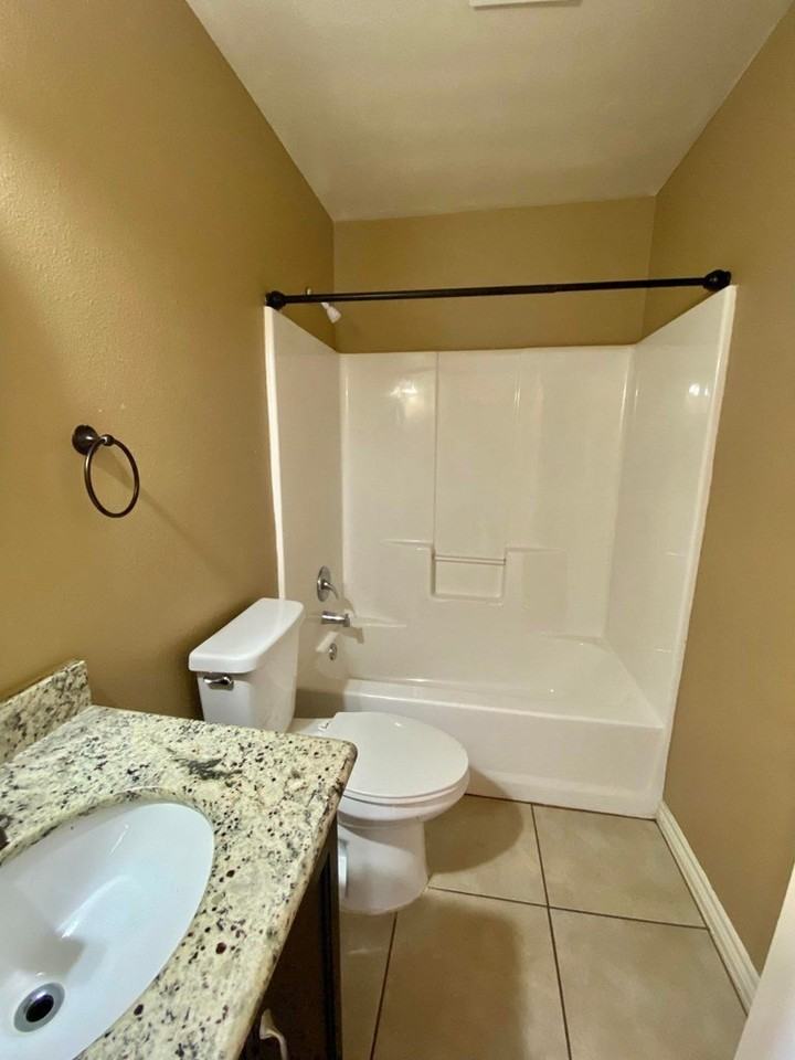 1520 Eidson Rd - Photo 5 of 19