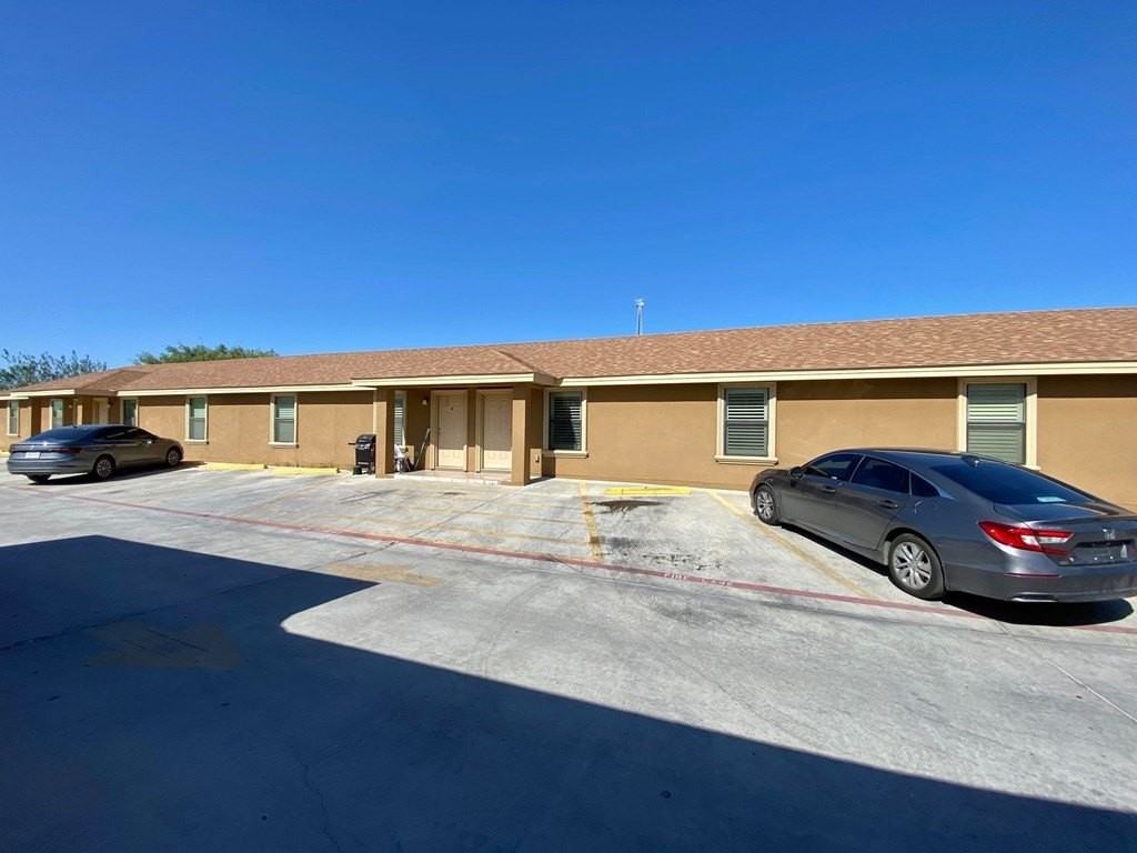 1520 Eidson Rd - Photo 3 of 19