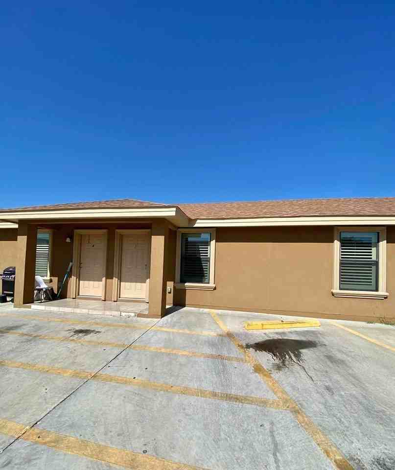 1520 Eidson Rd - Photo 4 of 19