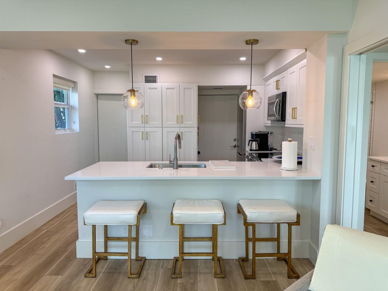 850 Ne Spanish River Blvd - Photo 6 of 18