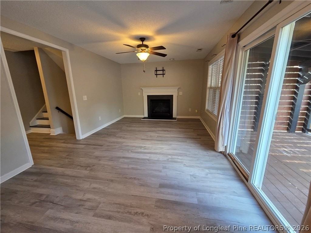 220 Loxley Ln - Photo 7 of 27