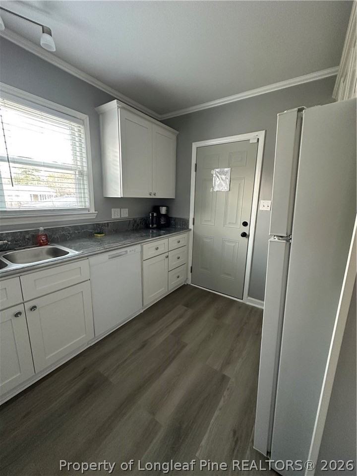 2003 Camden Rd - Photo 5 of 12