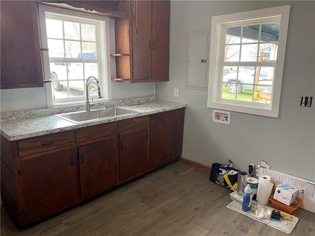 2629 Carl Dr - Photo 4 of 8