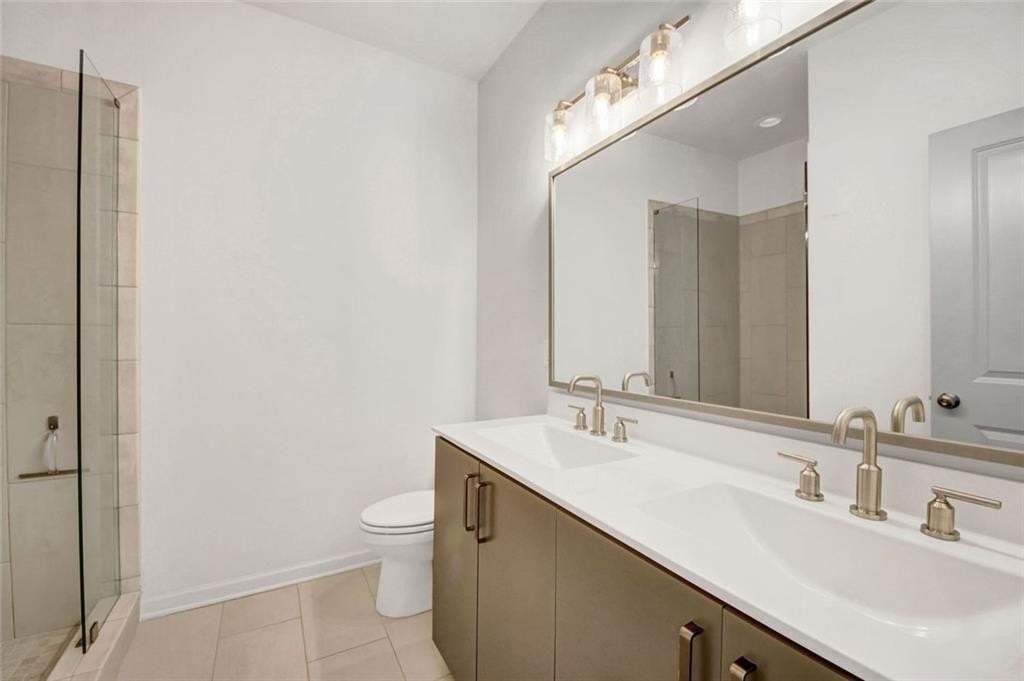 900 Brees Ct - Photo 5 of 33