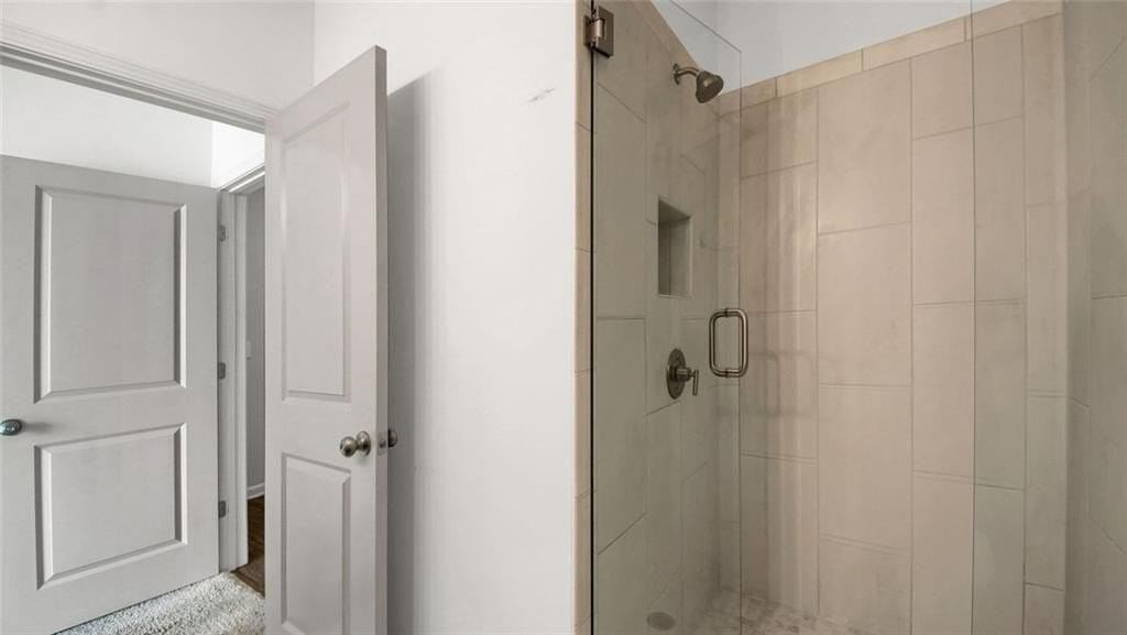 900 Brees Ct - Photo 6 of 33