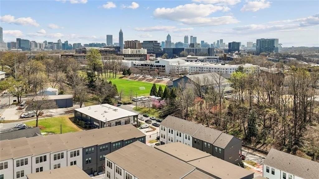 900 Brees Ct - Photo 7 of 33