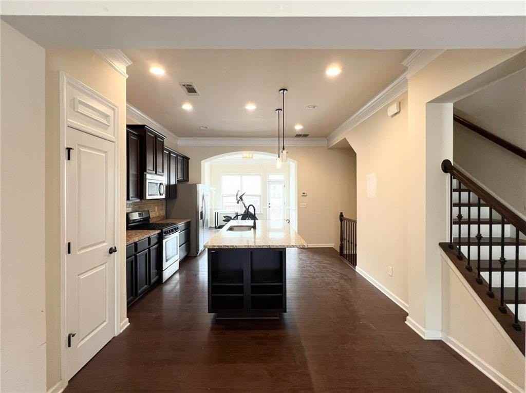 1650 Sabastian Pt Ne - Photo 7 of 31