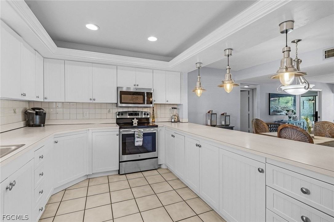 4384 Bowsprit Ct Apt 2a - Photo 2 of 24