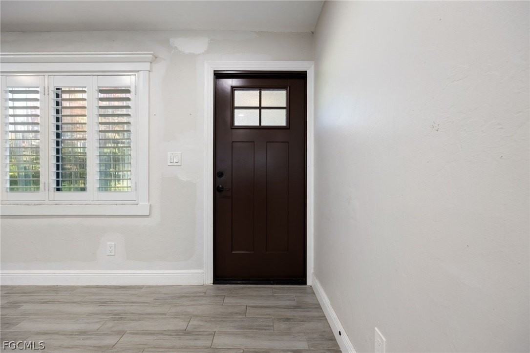 1432 Se 11th St - Photo 3 of 45