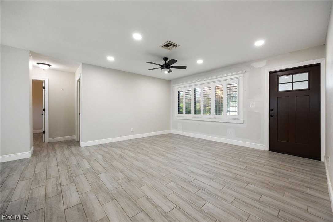 1432 Se 11th St - Photo 6 of 45