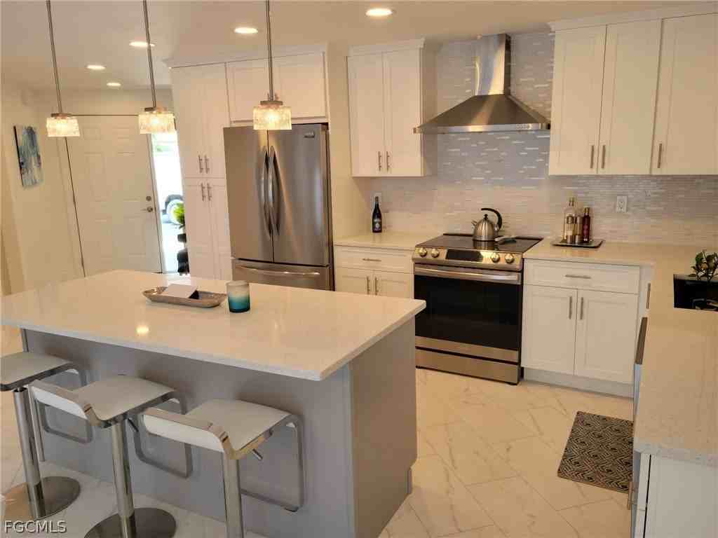 15091 Bagpipe Way Apt 101 - Photo 5 of 26