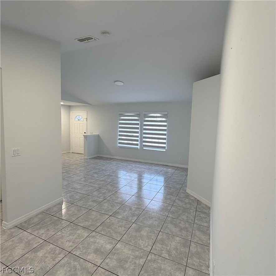 5011 Brookfield St - Photo 2 of 14