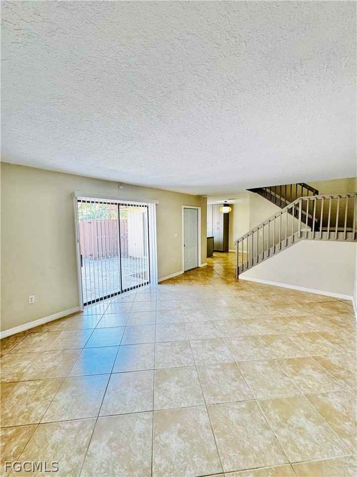 5205 Cedarbend Dr #4 - Photo 3 of 50