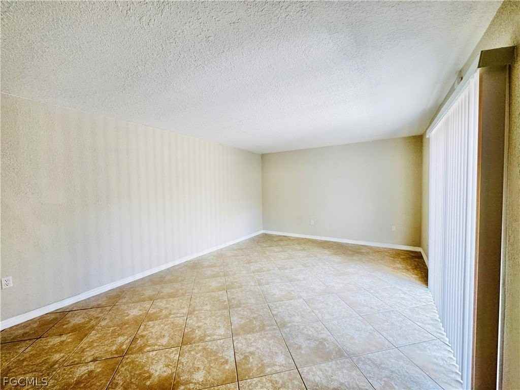 5205 Cedarbend Dr #4 - Photo 6 of 50