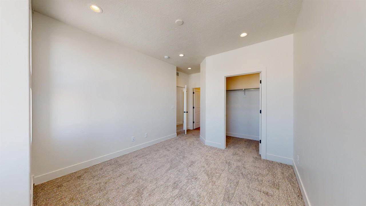 1796 N 510 W #14 - Photo 7 of 19