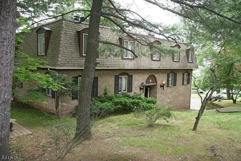 8 N Mountain Ave #D - Photo 2 of 15