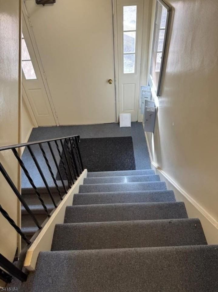 8 N Mountain Ave #D - Photo 3 of 15