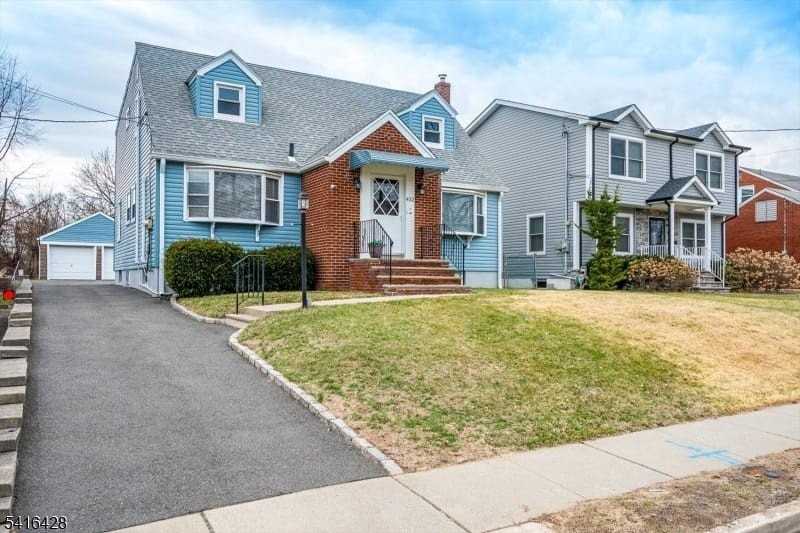 432 Rosetta Pl - Photo 2 of 28