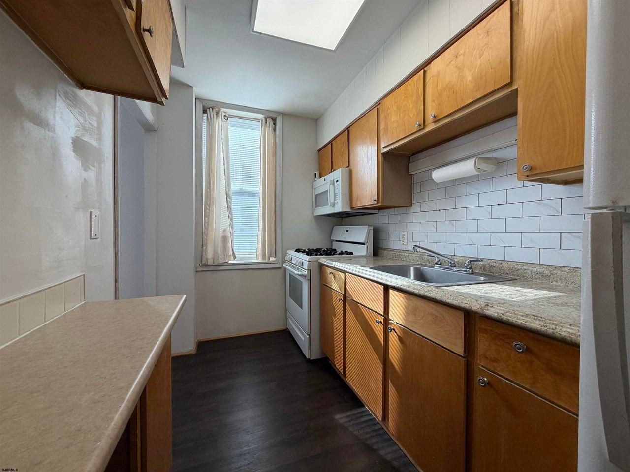 3501 Ventnor Ave #A2 - Photo 3 of 6