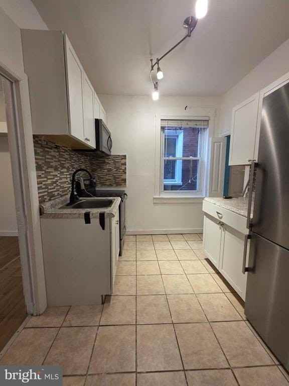 4910 Chestnut St #1F - Photo 5 of 5