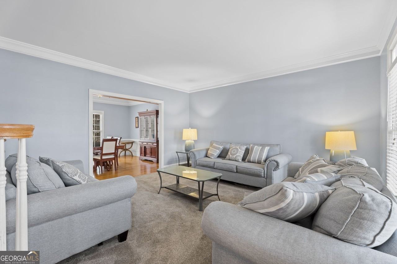 3535 Greenshire Ct - Photo 3 of 32